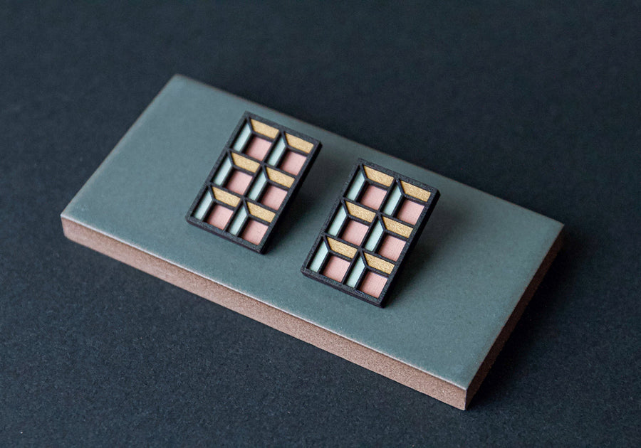 abyss 2 earrings